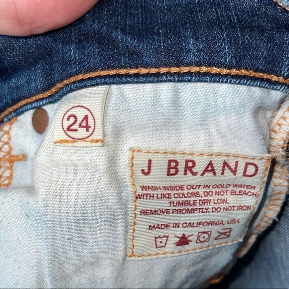 J BRAND x REVOLVE 910 Super Skinny Medium Dark Wash Mid Rise Jean,  Size 24 - Picture 5 of 8